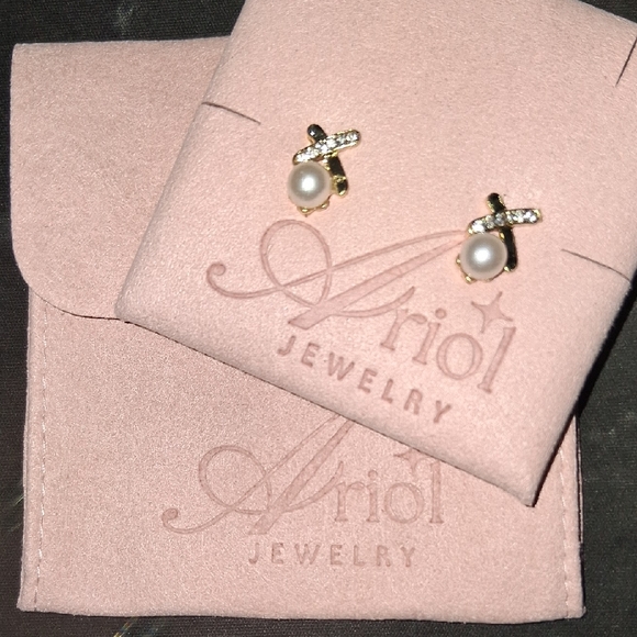 Ariol Jewelry Jewelry - Gold and Pearl Stud Fashion Earrings